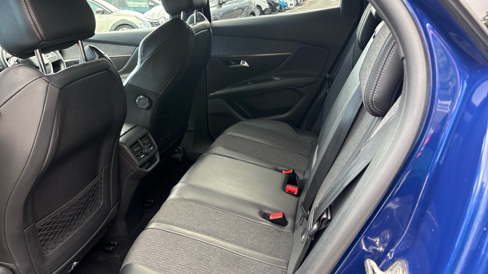 Peugeot 3008 2.0 BlueHDi GT Line 5dr Diesel Estate - Image 16