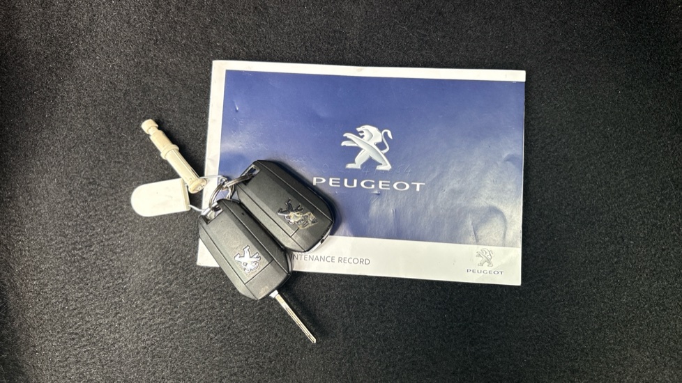 Peugeot 3008 2.0 BlueHDi GT Line 5dr Diesel Estate - Image 19