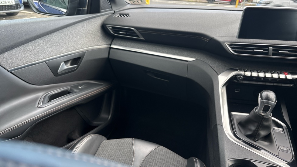 Peugeot 3008 2.0 BlueHDi GT Line 5dr Diesel Estate - Image 52