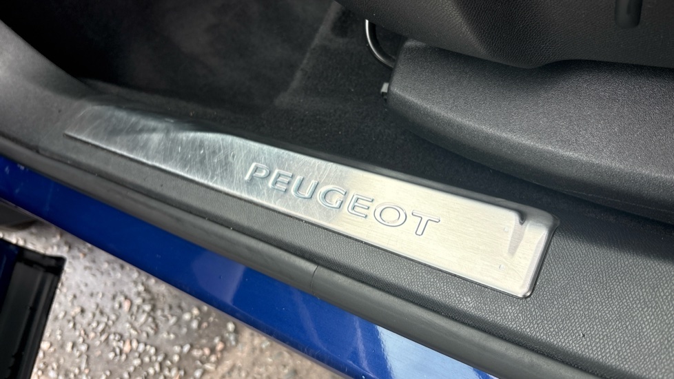 Peugeot 3008 2.0 BlueHDi GT Line 5dr Diesel Estate - Image 56