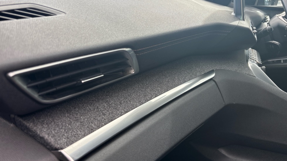 Peugeot 3008 2.0 BlueHDi GT Line 5dr Diesel Estate - Image 60