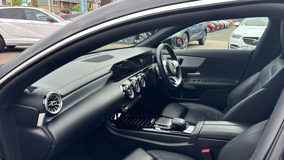 Mercedes-Benz CLA 220d AMG Line Premium Plus 5dr Tip Auto Diesel Estate - Image 9