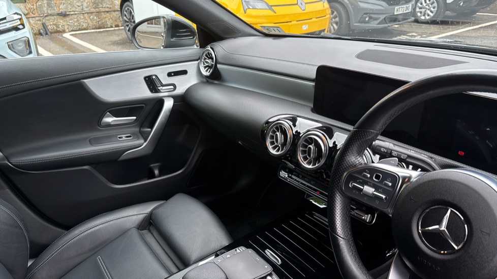 Mercedes-Benz CLA 220d AMG Line Premium Plus 5dr Tip Auto Diesel Estate - Image 14