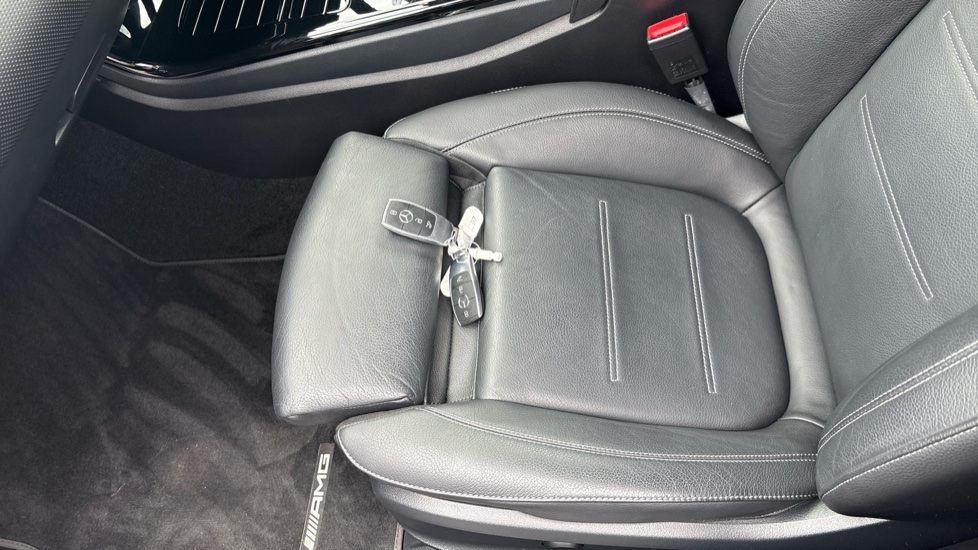 Mercedes-Benz CLA 220d AMG Line Premium Plus 5dr Tip Auto Diesel Estate - Image 20