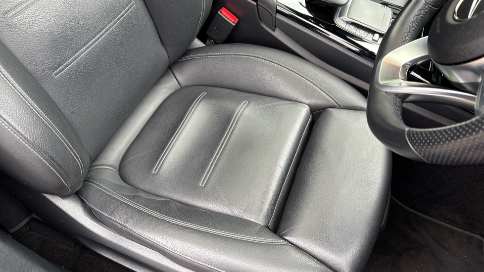 Mercedes-Benz CLA 220d AMG Line Premium Plus 5dr Tip Auto Diesel Estate - Image 34