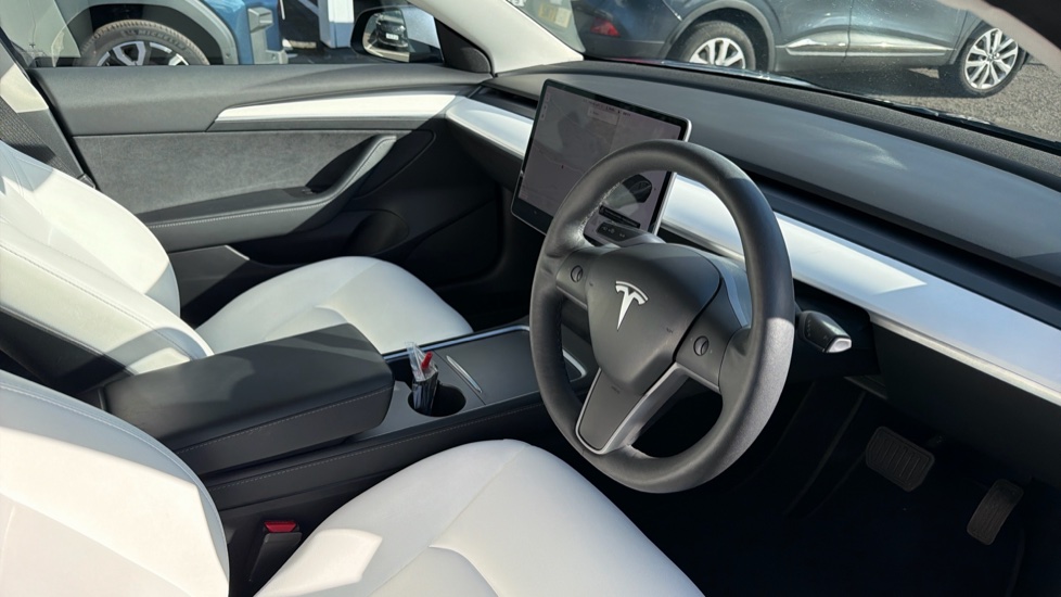 Tesla Model 3 Long Range AWD 4dr Auto Electric Saloon - Image 11