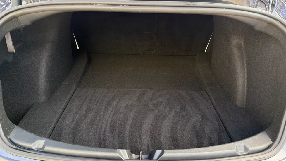 Tesla Model 3 Long Range AWD 4dr Auto Electric Saloon - Image 21