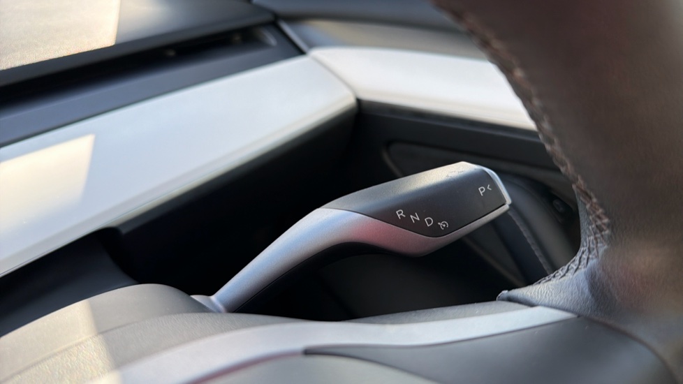 Tesla Model 3 Long Range AWD 4dr Auto Electric Saloon - Image 43
