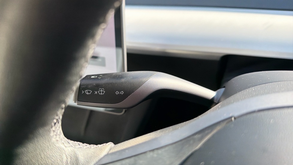 Tesla Model 3 Long Range AWD 4dr Auto Electric Saloon - Image 44