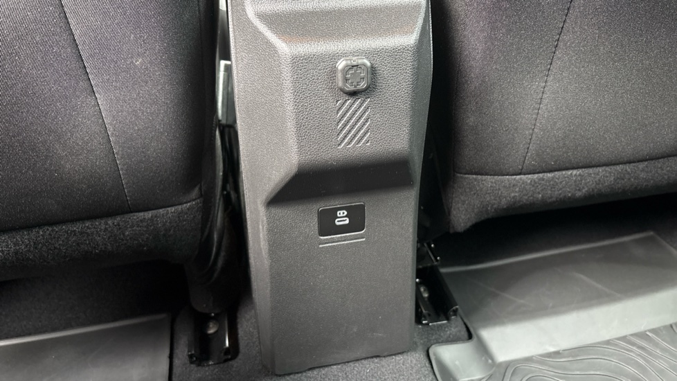 Dacia Sandero Stepway 1.0 TCe Extreme 5dr Petrol Hatchback - Image 30