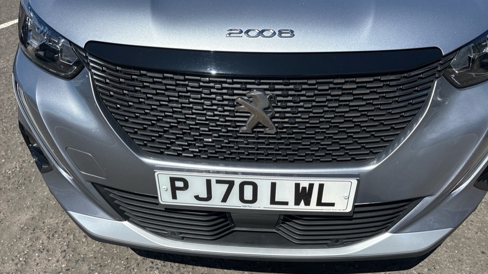 Peugeot 2008 1.2 PureTech Allure 5dr Petrol Estate - Image 60