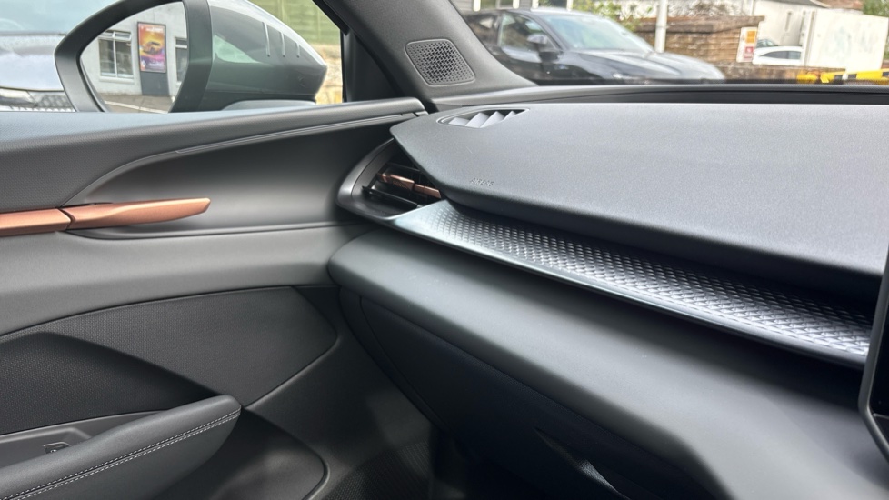 CUPRA Terramar 1.5 eTSI 150 V2 5dr DSG Petrol Hatchback - Image 35