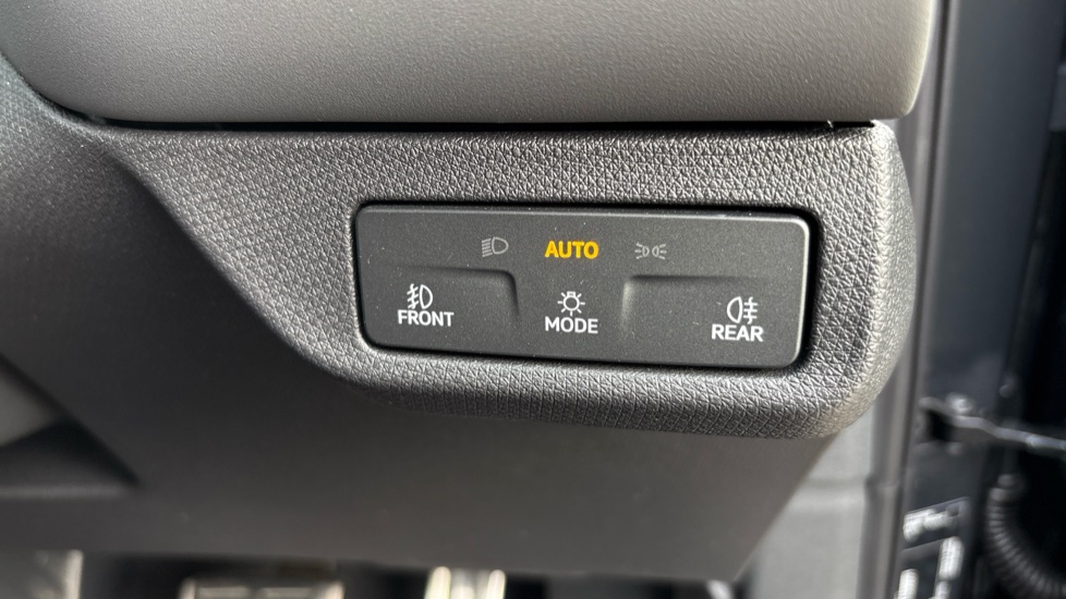 CUPRA Terramar 1.5 eTSI 150 V2 5dr DSG Petrol Hatchback - Image 37