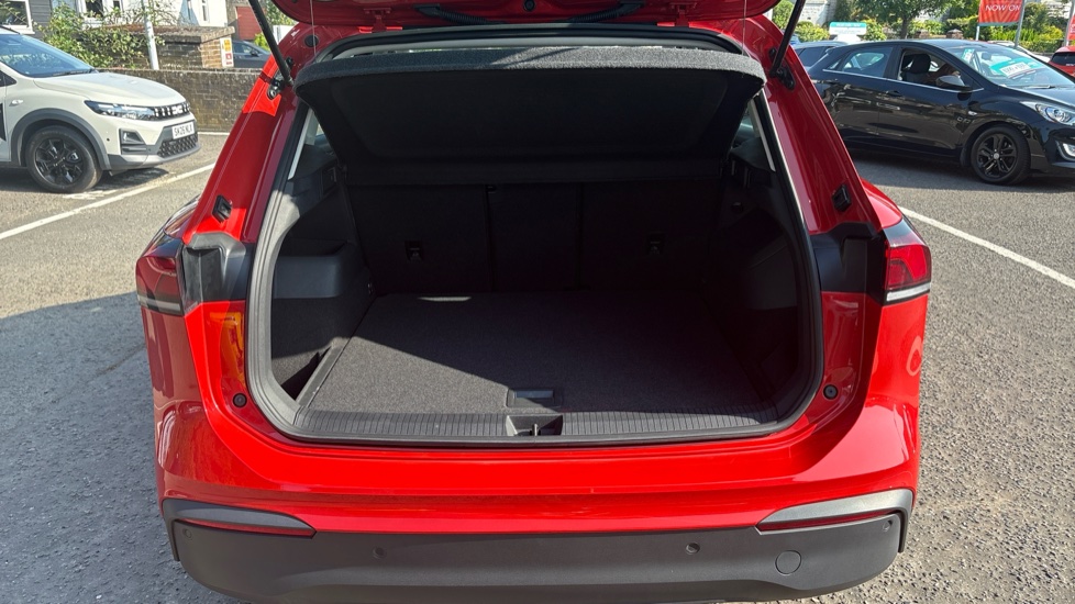 Volkswagen Tiguan 1.5 eTSI 150 Life Launch Edition 5dr DSG Petrol Estate - Image 4