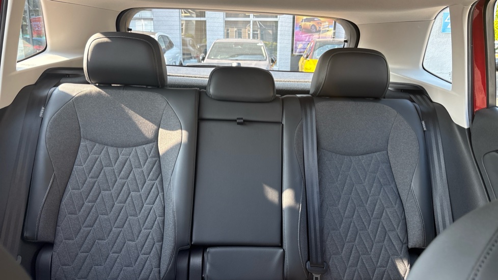 Volkswagen Tiguan 1.5 eTSI 150 Life Launch Edition 5dr DSG Petrol Estate - Image 15