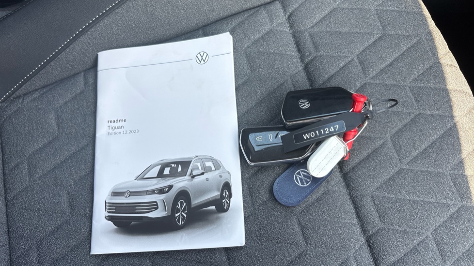 Volkswagen Tiguan 1.5 eTSI 150 Life Launch Edition 5dr DSG Petrol Estate - Image 19