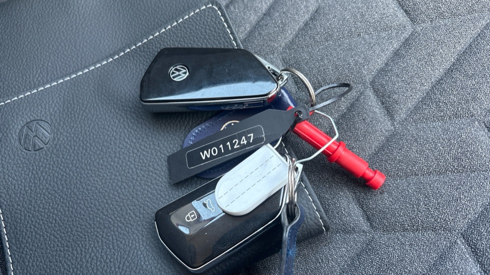 Volkswagen Tiguan 1.5 eTSI 150 Life Launch Edition 5dr DSG Petrol Estate - Image 20