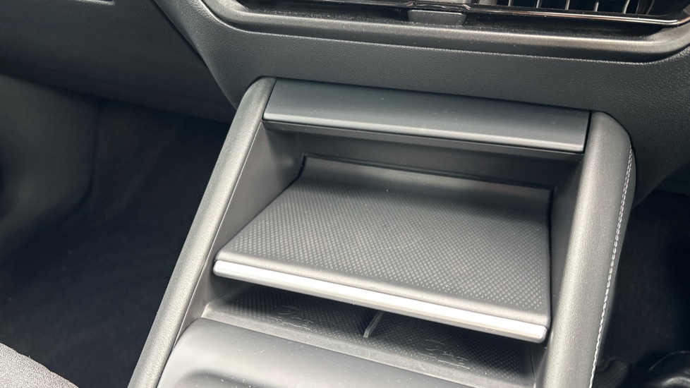 Volkswagen Tiguan 1.5 eTSI 150 Life Launch Edition 5dr DSG Petrol Estate - Image 71