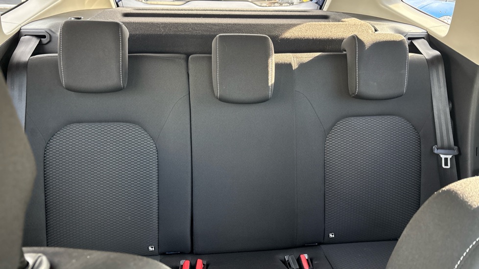 Dacia Duster 1.5 Blue dCi Comfort 5dr Diesel Estate - Image 15