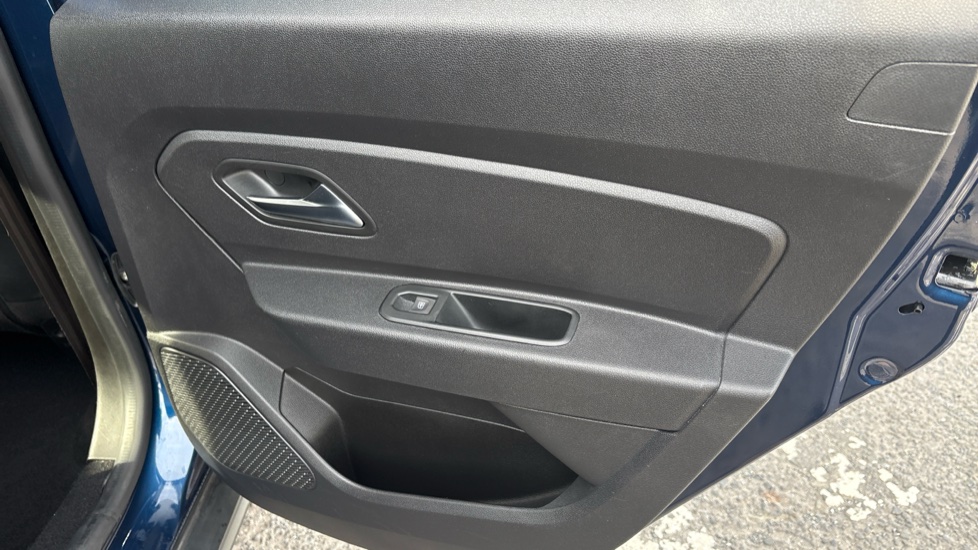 Dacia Duster 1.5 Blue dCi Comfort 5dr Diesel Estate - Image 38