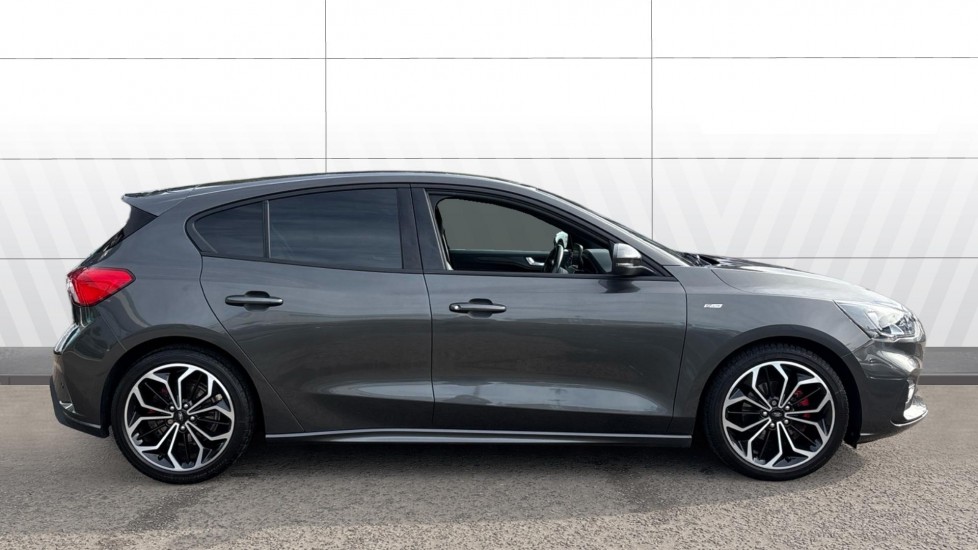 Ford Focus 1.0 EcoBoost 125 ST-Line X 5dr Petrol Hatchback - Image 5