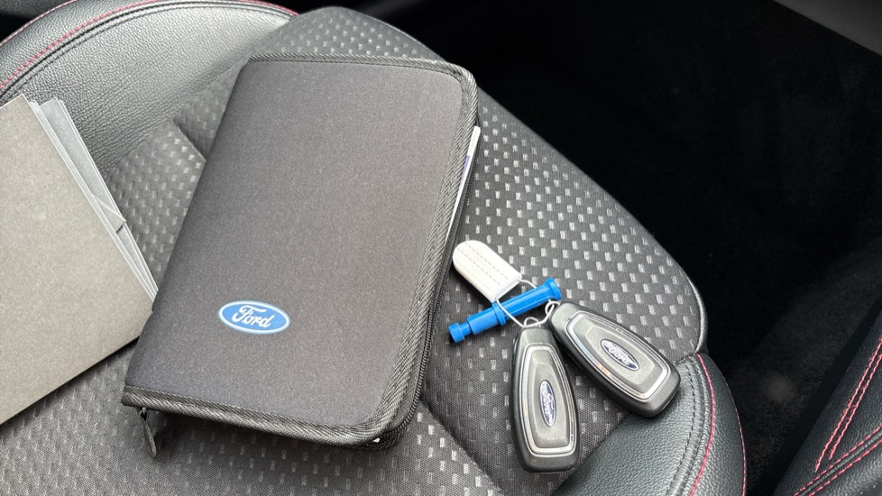 Ford Focus 1.0 EcoBoost 125 ST-Line X 5dr Petrol Hatchback - Image 19