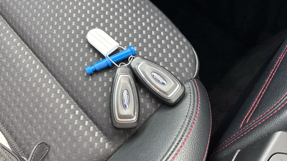 Ford Focus 1.0 EcoBoost 125 ST-Line X 5dr Petrol Hatchback - Image 20