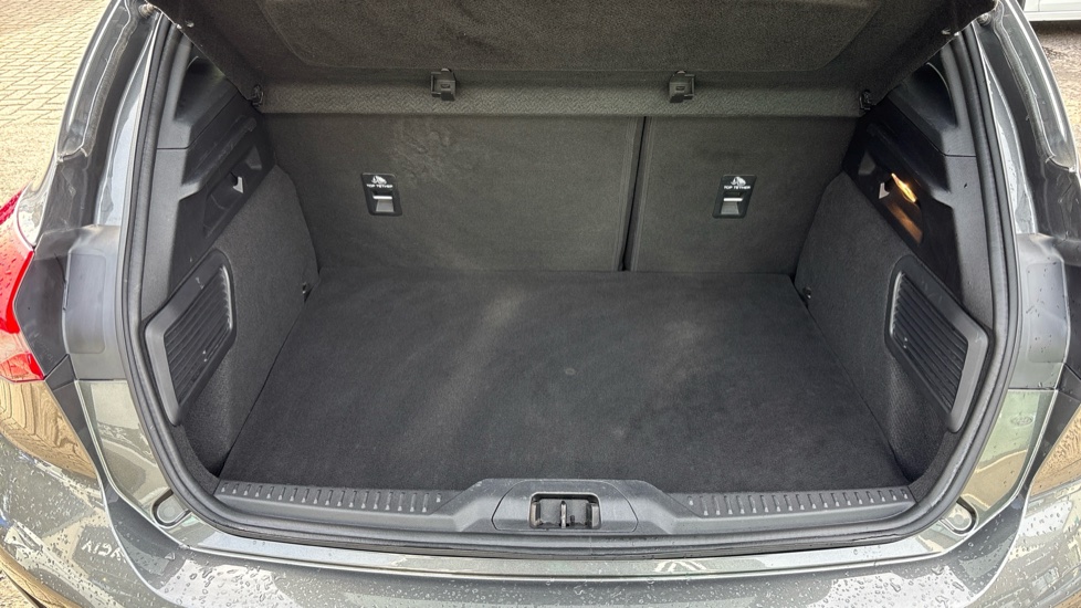 Ford Focus 1.0 EcoBoost 125 ST-Line X 5dr Petrol Hatchback - Image 21