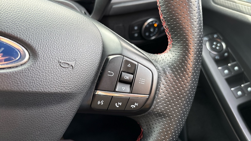 Ford Focus 1.0 EcoBoost 125 ST-Line X 5dr Petrol Hatchback - Image 31