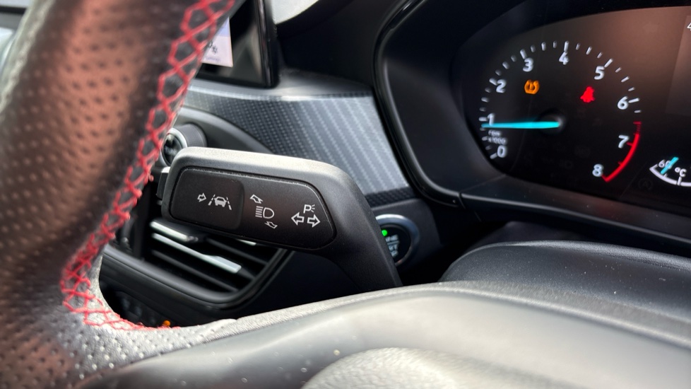Ford Focus 1.0 EcoBoost 125 ST-Line X 5dr Petrol Hatchback - Image 33