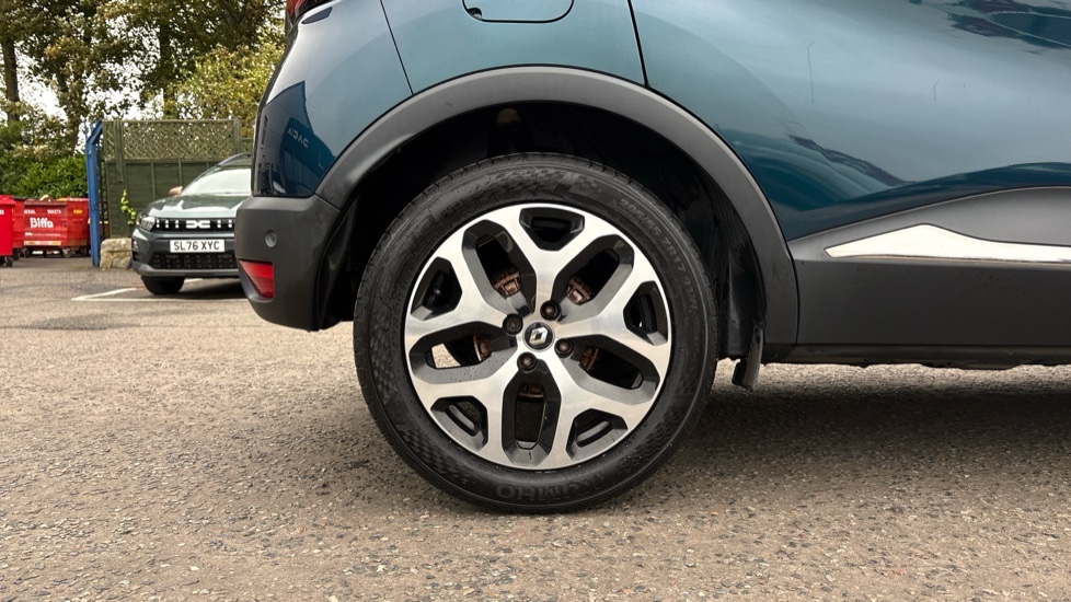 Renault Captur 0.9 TCE 90 GT Line 5dr Petrol Hatchback - Image 7