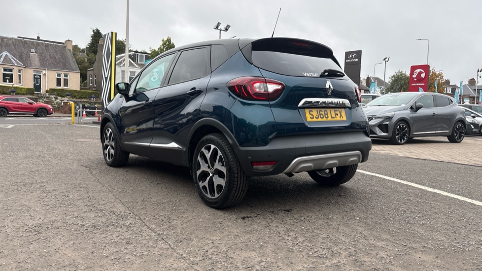 Renault Captur 0.9 TCE 90 GT Line 5dr Petrol Hatchback - Image 27