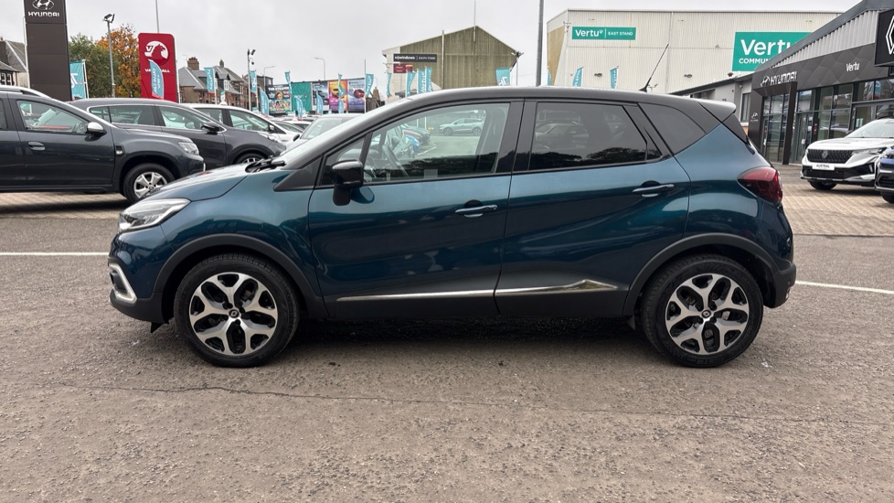 Renault Captur 0.9 TCE 90 GT Line 5dr Petrol Hatchback - Image 29
