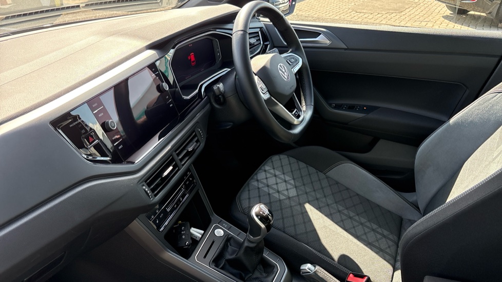 Volkswagen Polo 1.0 TSI R-Line 5dr Petrol Hatchback - Image 9