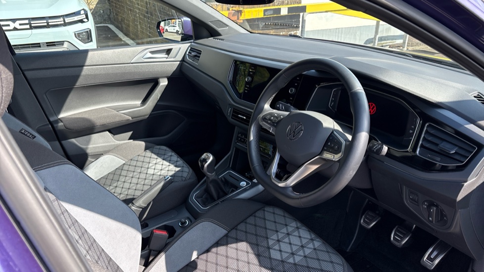 Volkswagen Polo 1.0 TSI R-Line 5dr Petrol Hatchback - Image 11