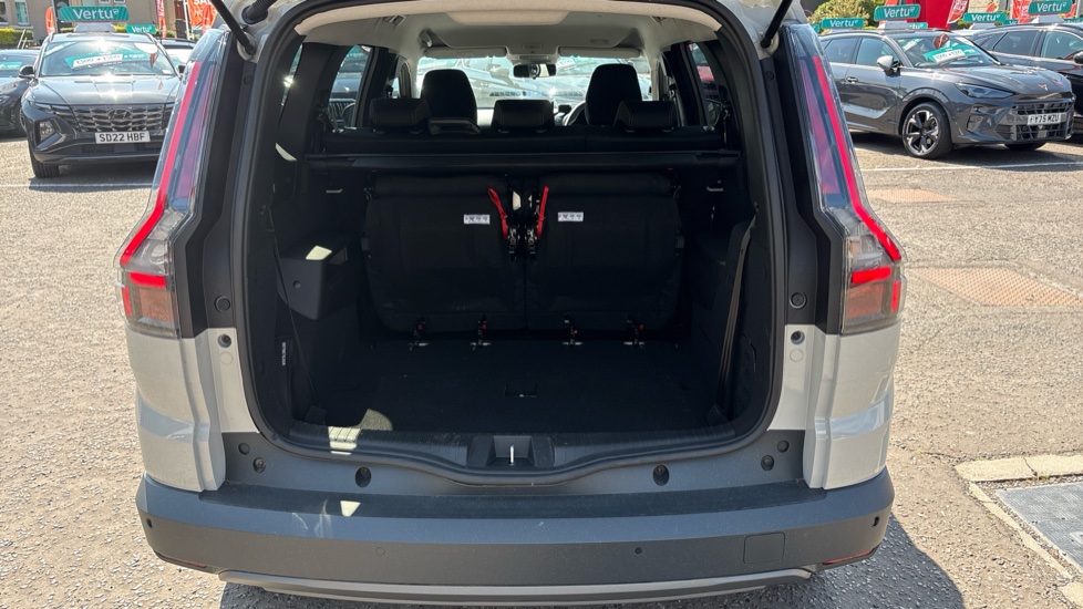 Dacia Jogger 1.8 HEV Extreme 5dr Auto Hybrid Estate - Image 4