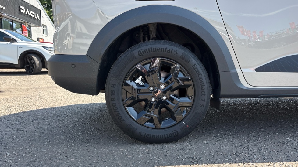 Dacia Jogger 1.8 HEV Extreme 5dr Auto Hybrid Estate - Image 7