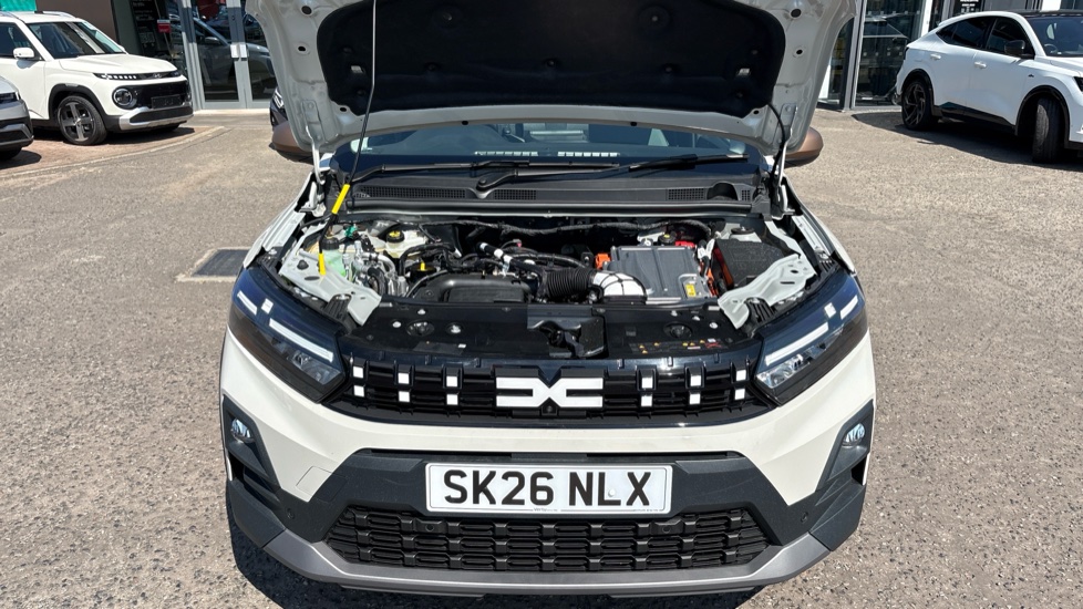 Dacia Jogger 1.8 HEV Extreme 5dr Auto Hybrid Estate - Image 8