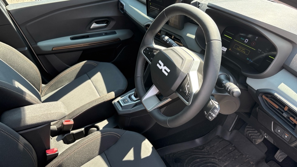 Dacia Jogger 1.8 HEV Extreme 5dr Auto Hybrid Estate - Image 11