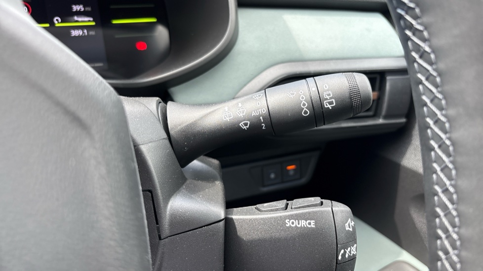 Dacia Jogger 1.8 HEV Extreme 5dr Auto Hybrid Estate - Image 58
