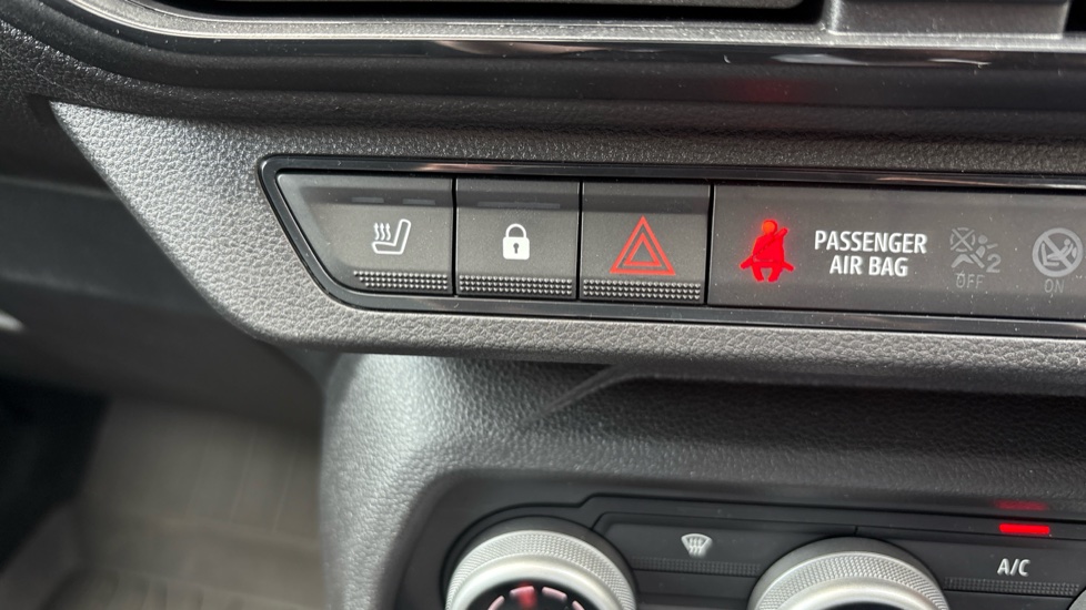 Dacia Jogger 1.8 HEV Extreme 5dr Auto Hybrid Estate - Image 65