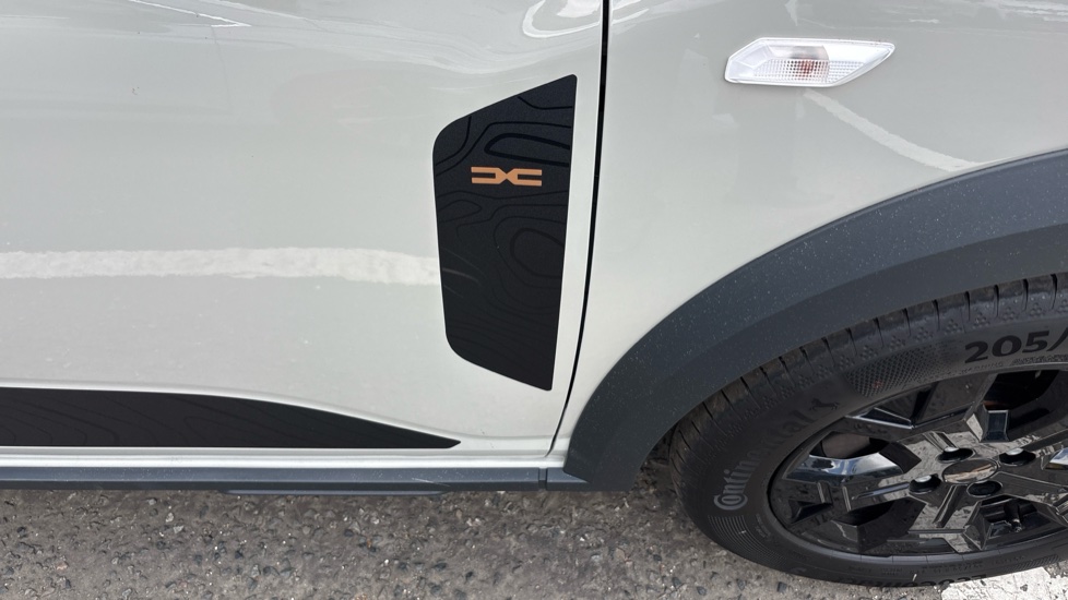 Dacia Jogger 1.8 HEV Extreme 5dr Auto Hybrid Estate - Image 75