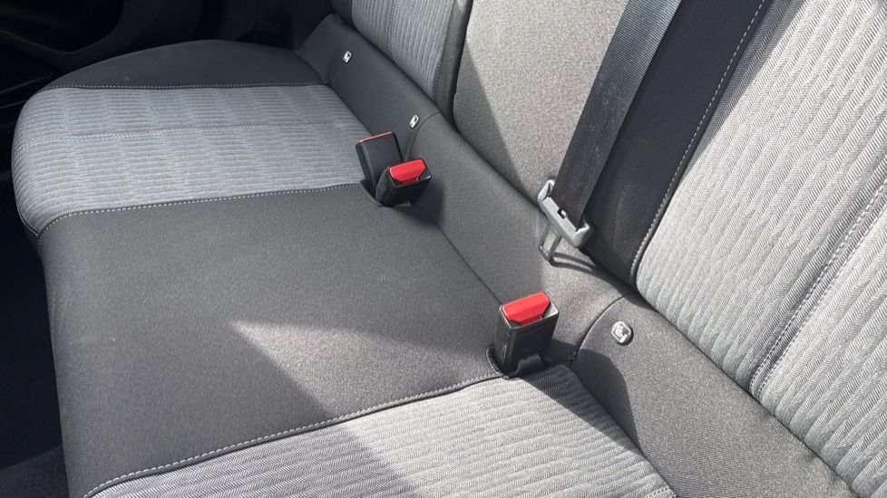 Vauxhall Corsa 1.2 SE 5dr Petrol Hatchback - Image 17