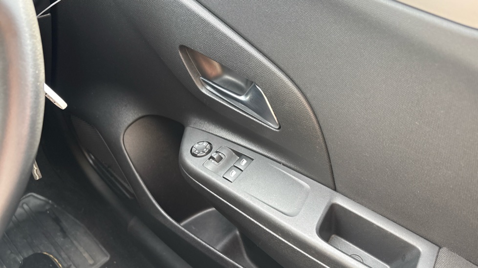 Vauxhall Corsa 1.2 SE 5dr Petrol Hatchback - Image 35