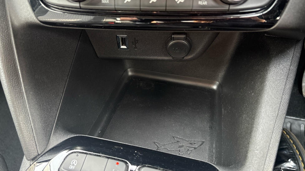 Vauxhall Corsa 1.2 SE 5dr Petrol Hatchback - Image 41
