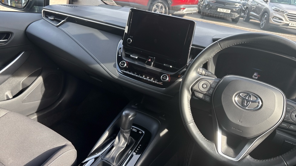 Toyota Corolla 1.8 VVT-i Hybrid Icon Tech 5dr CVT Hybrid Hatchback - Image 11