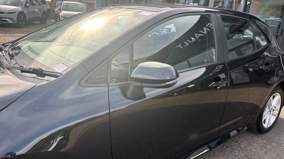 Toyota Corolla 1.8 VVT-i Hybrid Icon Tech 5dr CVT Hybrid Hatchback - Image 26