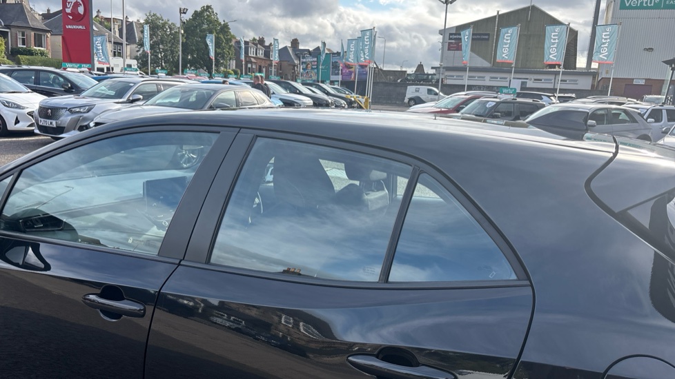 Toyota Corolla 1.8 VVT-i Hybrid Icon Tech 5dr CVT Hybrid Hatchback - Image 28