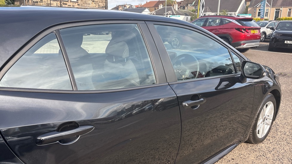 Toyota Corolla 1.8 VVT-i Hybrid Icon Tech 5dr CVT Hybrid Hatchback - Image 38