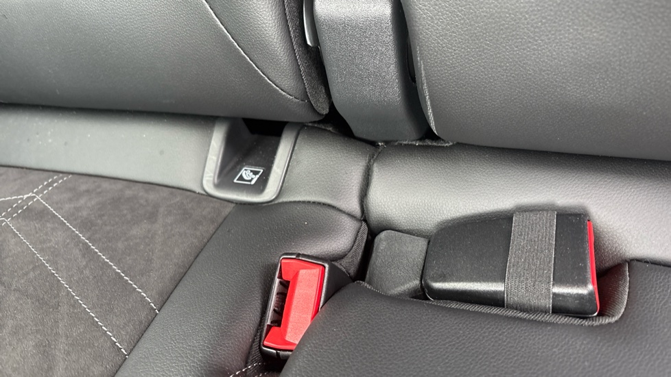 Vauxhall Grandland 1.2 Turbo Ultimate 5dr Petrol Hatchback - Image 17